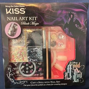 KISS Nail Art Kit - Black and Pink Magic